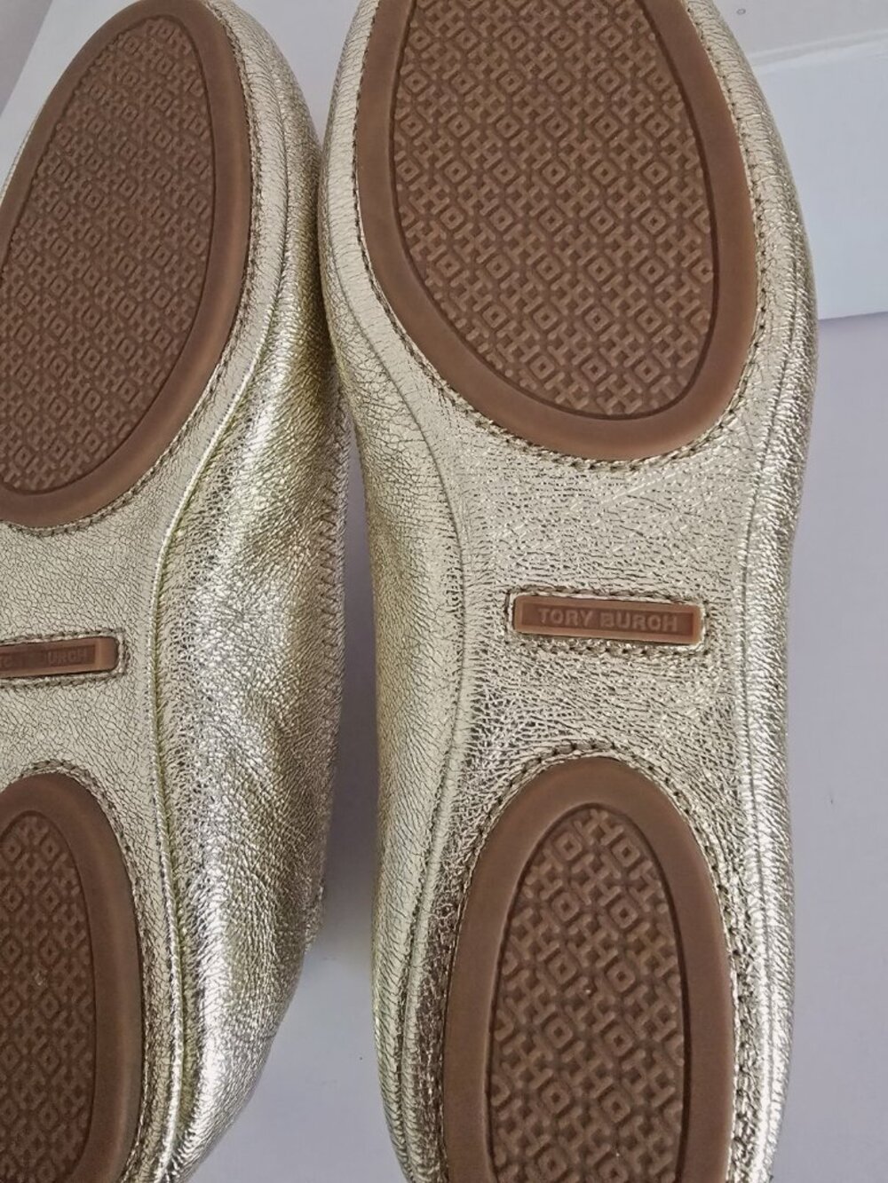 Tory Burch Minnie Travel Ballet Flats 6 Metallic Gold Slip On Leather Shoes - Picture 11 of 12